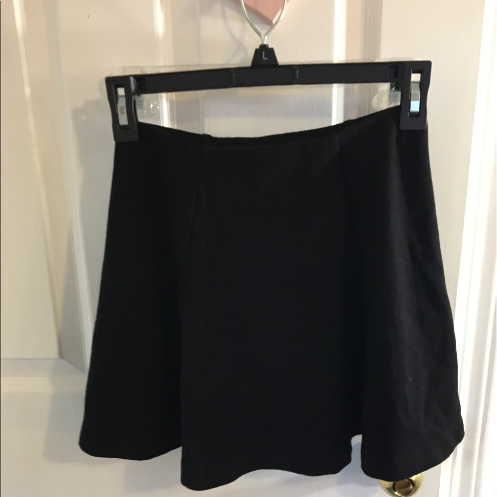 Forever 21 black skirt